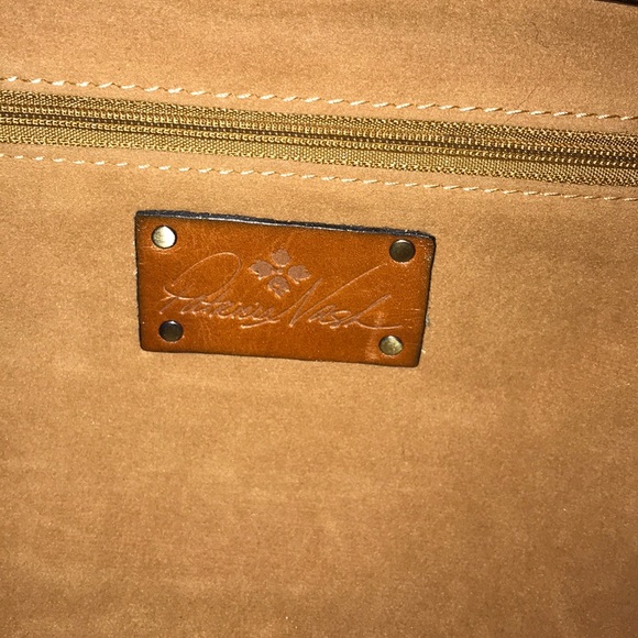 Patricia Nash Convertible Crossbody & Dust Bag - Picture 7 of 11